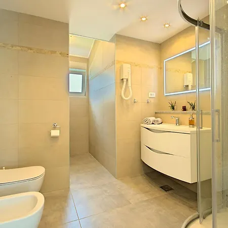 Crystallina Villa *