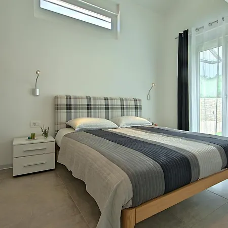 Crystallina Villa