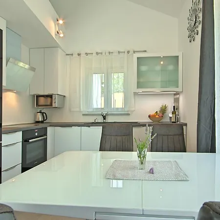 Crystallina Villa *