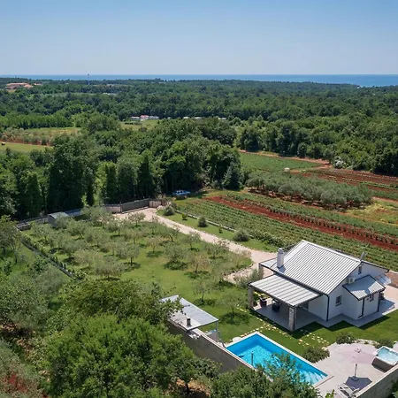 Crystallina Villa